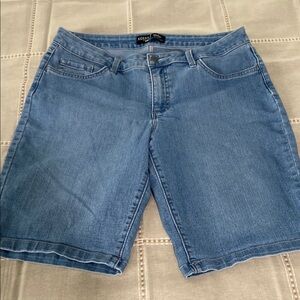 Lee Blue Bermuda Shorts Classic Summer Style